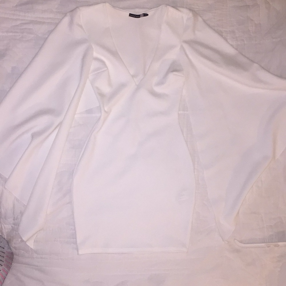 White short boohoo dress